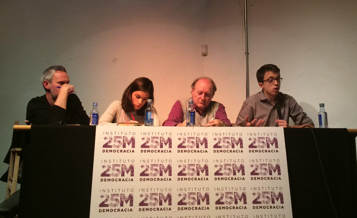 PODEMOS's tweet photo. "Todos los movimientos fundacionales empiezan con un 'We the  People' y no con 'We the left'" @ierrejon https://t.co/f63KKHuHyR
