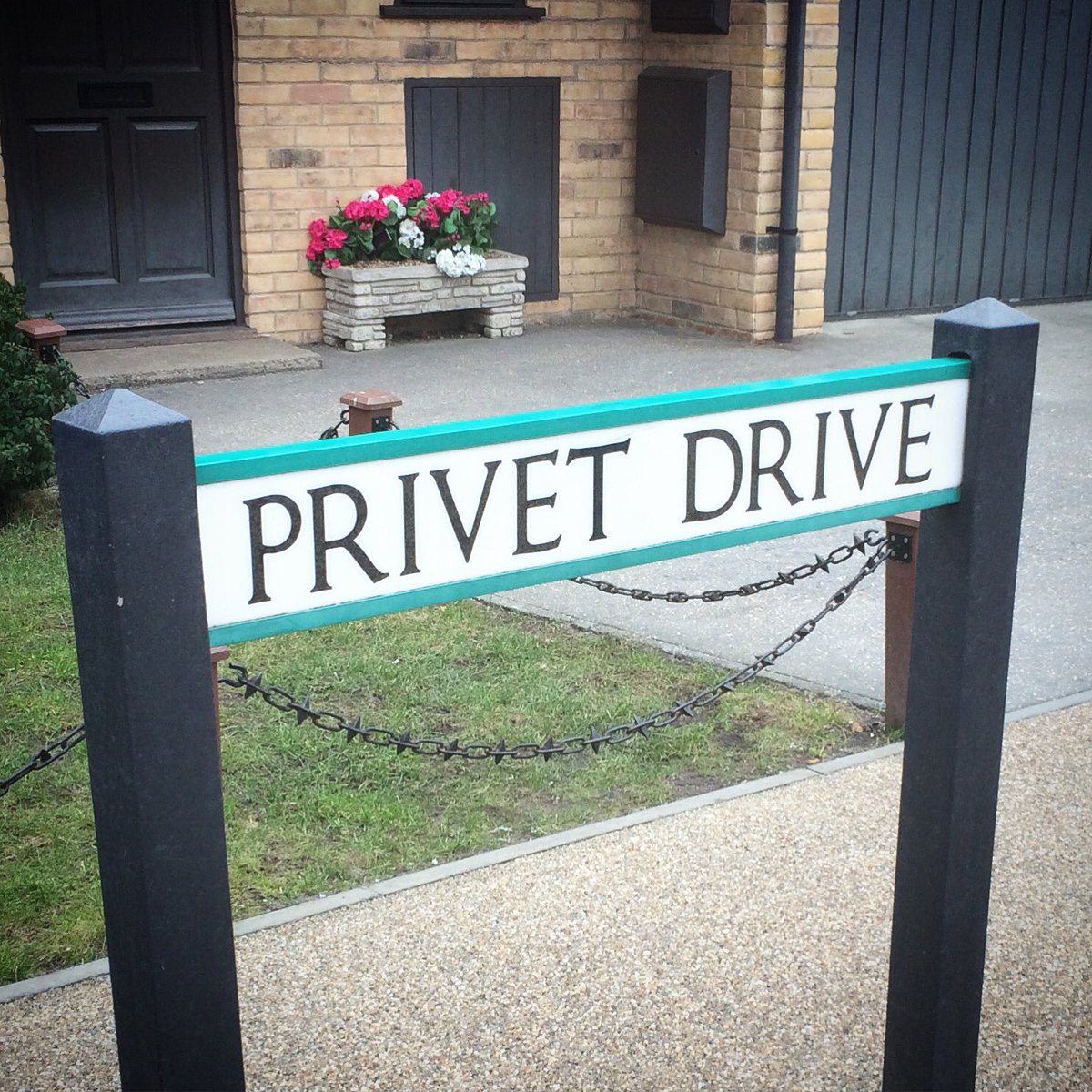 wizardingworld's tweet photo. We're at @wbtourlondon for a sneak peek at #PrivetDrive, so stay tuned to experience it with us! https://t.co/gKqhAfEmFE