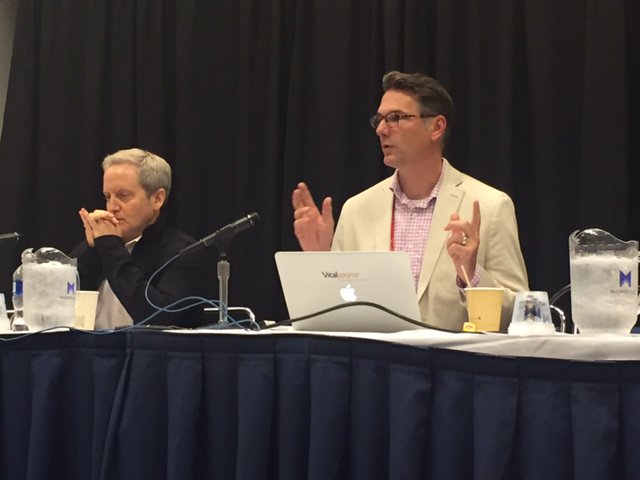 vitalsource's tweet image. HAPPENING NOW: @mikehale27 talking #digitallearning solutions in W193! #IDPFDigiCon #BEA16