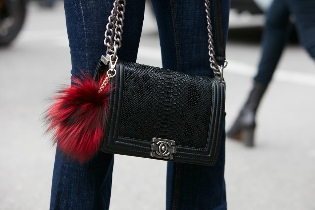 Shoenzy's tweet image. Love your #designer bag? Here are 7 ways to care for it
clikhe.re/8ztbg #fashion