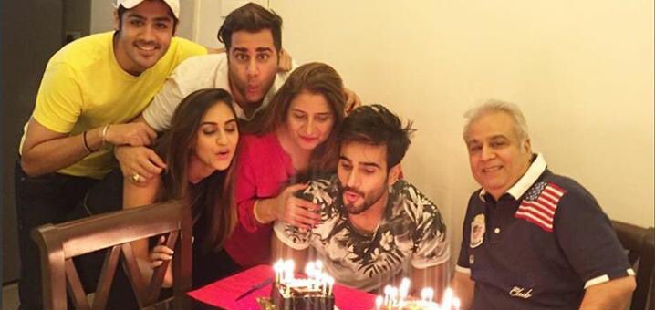 TeamKryanians's tweet photo. And here we have the first picture of the birthday boy!
Happy Happy Birthday @karantacker 🎂!! https://t.co/88uWluSmzP