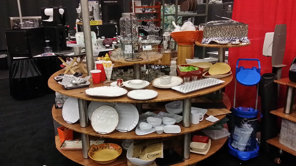 LakeEffect2day's tweet image. #Buffetsolutions @Mogogo_Buffet and @table_craft @tuxtonchina and GET-Melamine