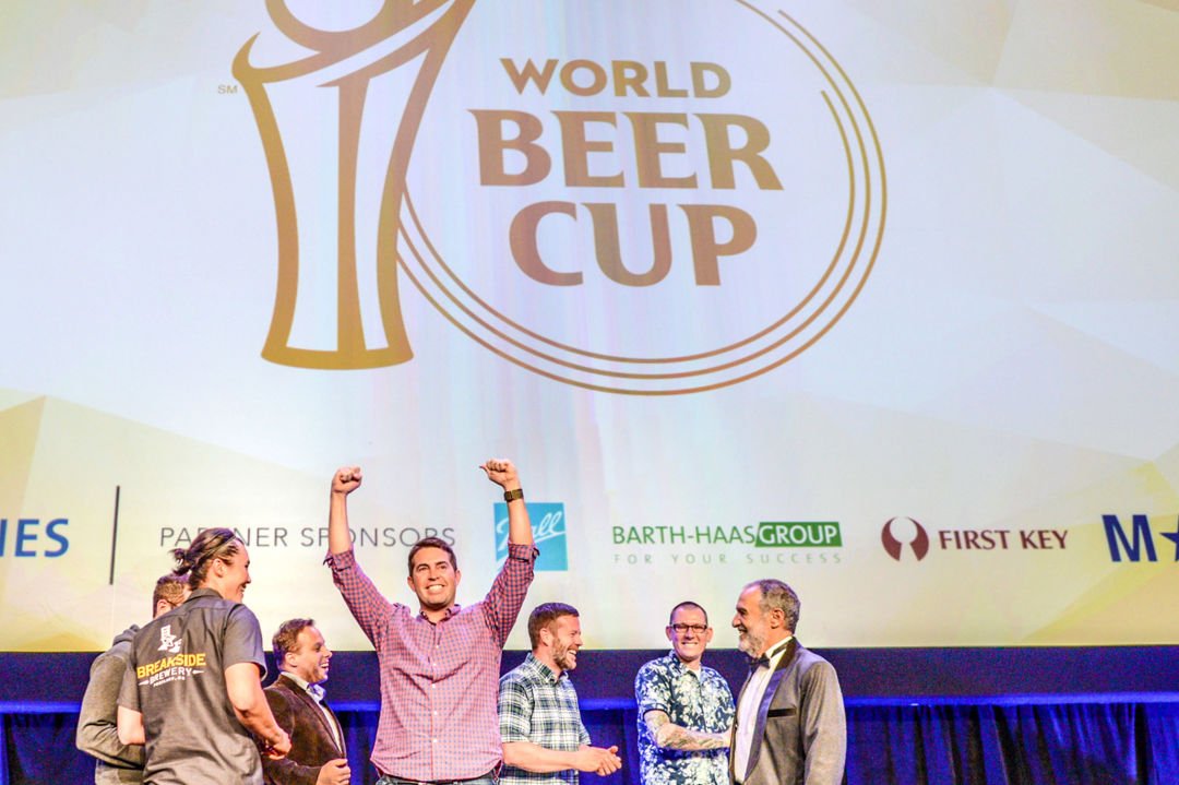 BeyondGivingPDX's tweet photo. #Oregon breweries won 17 awards at the 2016 World Beer Cup, 9 from #Portland! https://t.co/Z7Fbx0arWQ #pdxbeer https://t.co/reSqhu7PRy