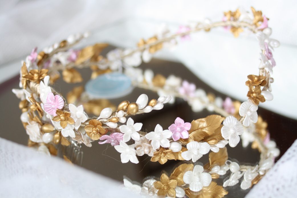 tocadoSweetMint's tweet photo. Estrenamos página web! Descubre nuestros diseños en tocados y complementos de porcelana https://t.co/uBiQfqejms https://t.co/i7ReR7XLcX