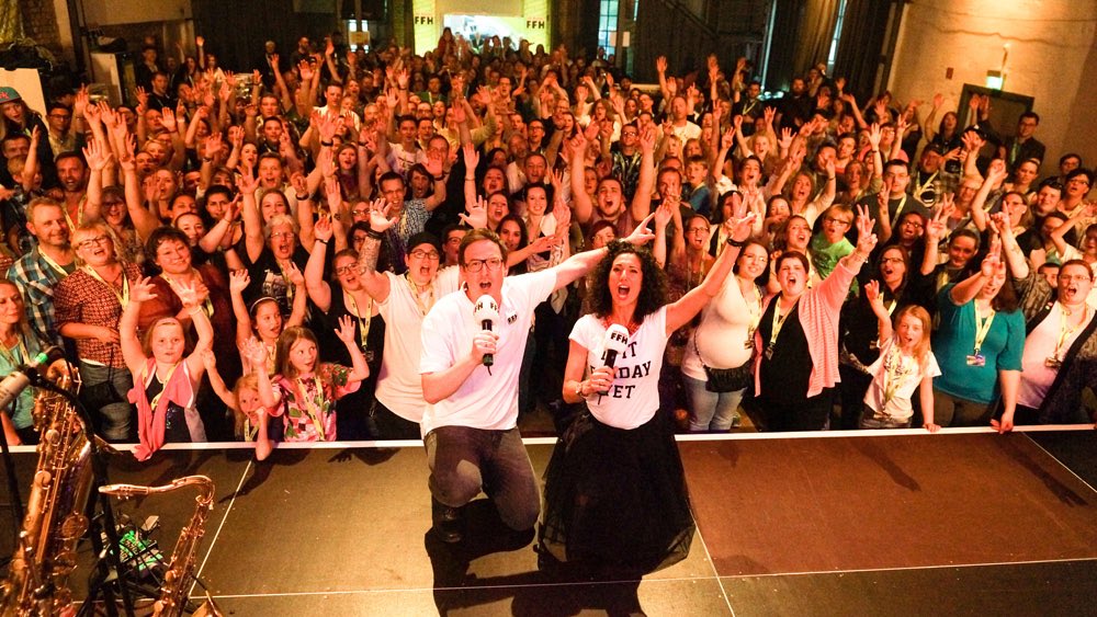 FFHde's tweet photo. Das wars! #Danke @forstermusic und vor allen Dingen: Danke IHR! 😘 #flashmich https://t.co/sTsUWnFhbL