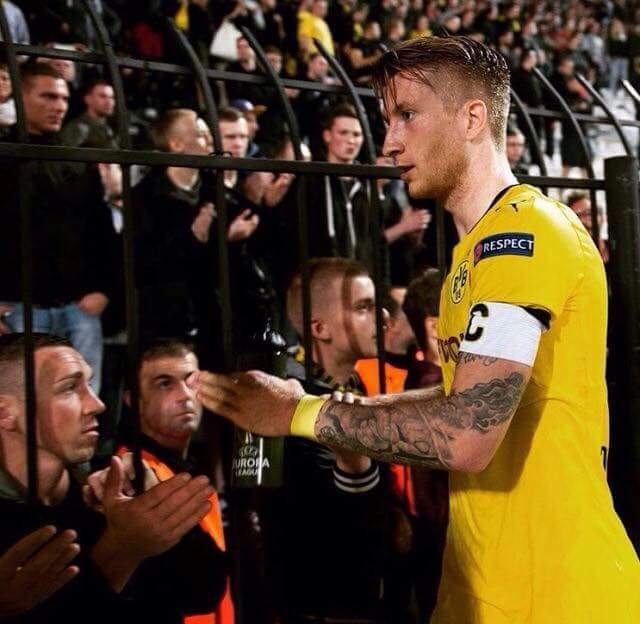 Desmo_fut's tweet photo. El capitán que merece el club. Hasta los momentos, ha demostrado amor a los colores del club. Marco Reus. https://t.co/8U1zFJv0wG