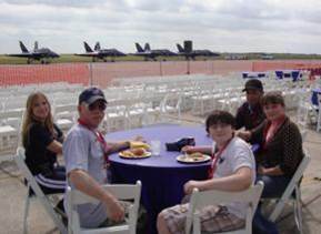 8WgQIAS2016's tweet image. Feel like a VIP with a QIAS Experience Ticket at #QIAS2016. What's included: ow.ly/73iU3005rKu #TravelTuesday