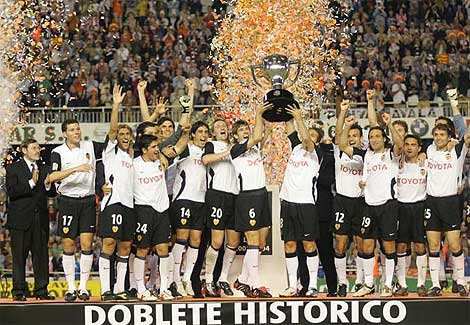 TOPfutbolVCF's tweet photo. #JUNTSTORNEM #VCF1919 https://t.co/7ih7NxLSLj