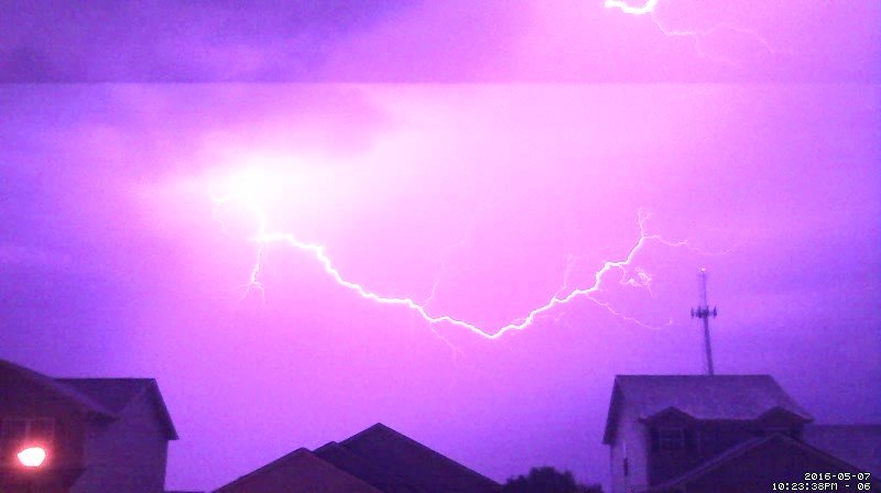 IsItUpOrDown's tweet photo. #SayBoom⚡☁️ First two from tonight(so far 😳), ...last two from the other night. https://t.co/1oUoRbHICG