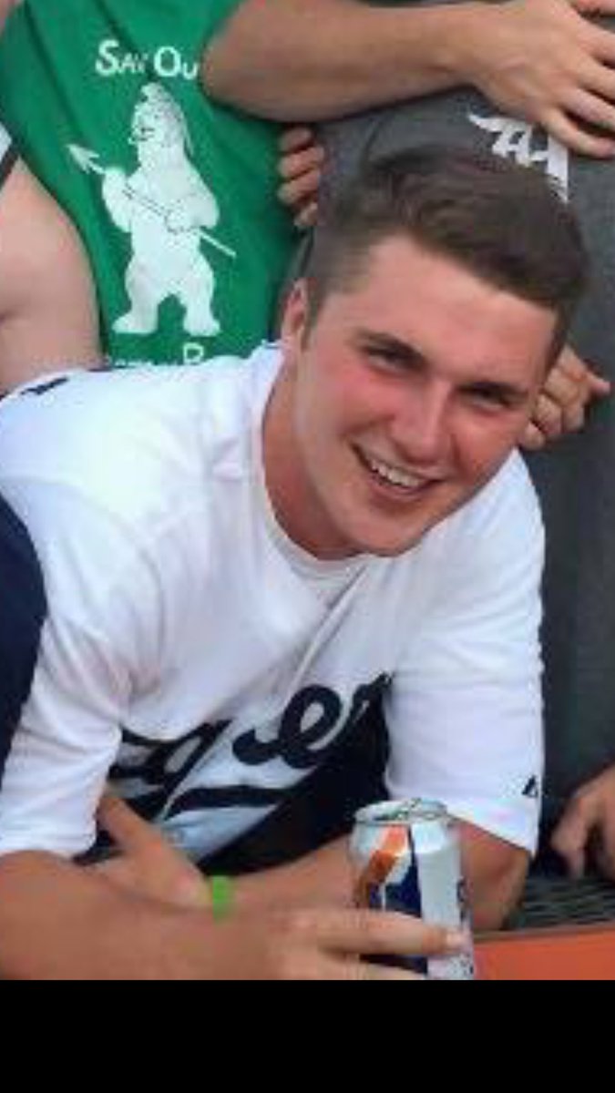 A little late, but Happy Bday to Brother, and recent MSU Grad @JRoos09