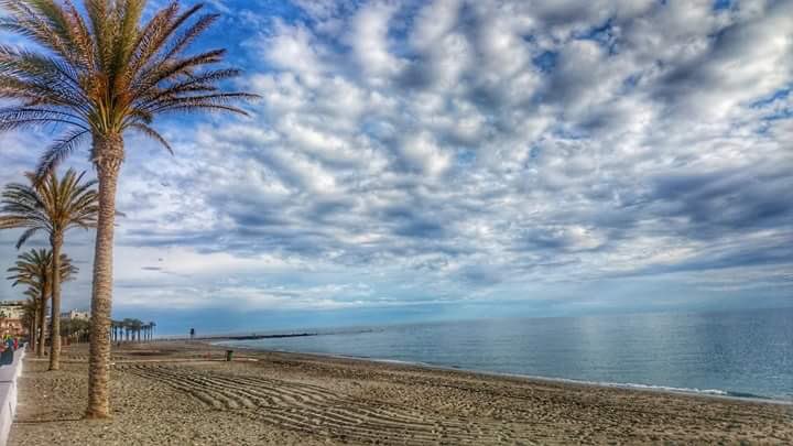 Preciosa la playa de #Torrenueva ,nuestra Costa Tropical es única