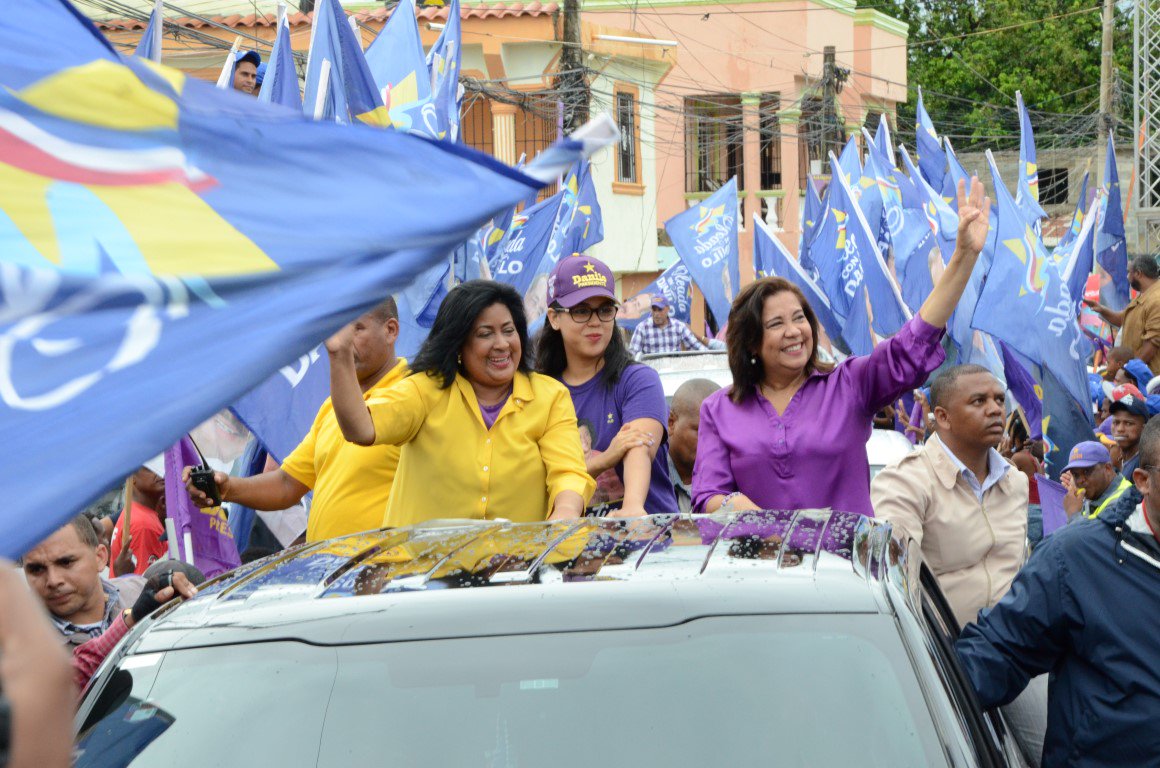 CristinaLizardo's tweet photo. Se está demostrando que obtendremos una victoria contundente #SDEsteconCristina https://t.co/70kxpfQStA