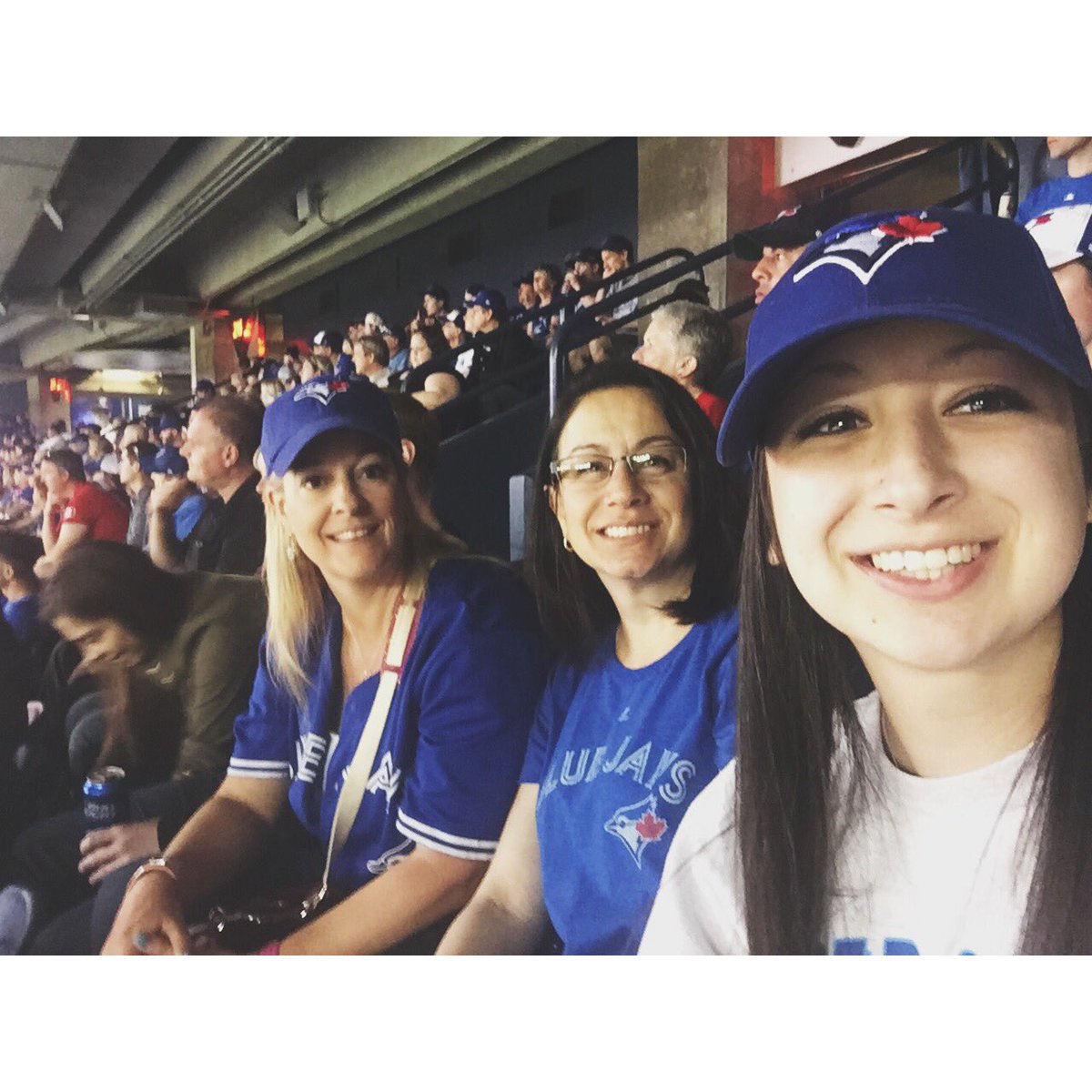 crazyladyp71's tweet photo. #TDTuesday @BlueJays three of us watching #radickey pitch! https://t.co/pkQ7OwuZbJ