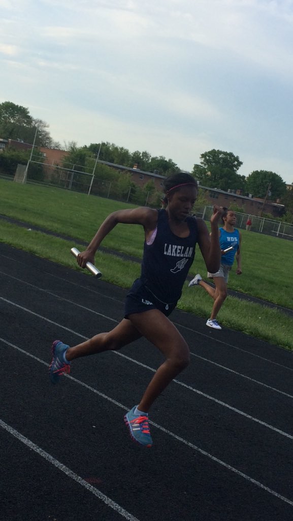 MrsCgarcia12's tweet photo. 4x200 team took the heat! #RunTRun @LakelandSchool @BaltCitySchools #TrackChampionships ❤️ https://t.co/theTYAh2JK