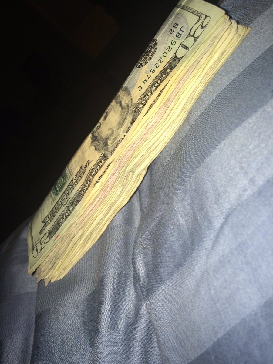 markeazyy's tweet photo. 2016 My Year😅💸💸 https://t.co/PXL8t3zPEG