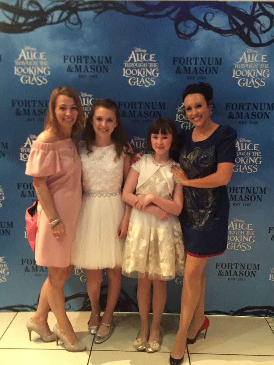 rachanncrouch's tweet photo. So proud of my girl playing the Young White Queen! European Premiere. #throughthelookingglass https://t.co/gL2oPEZwQ6