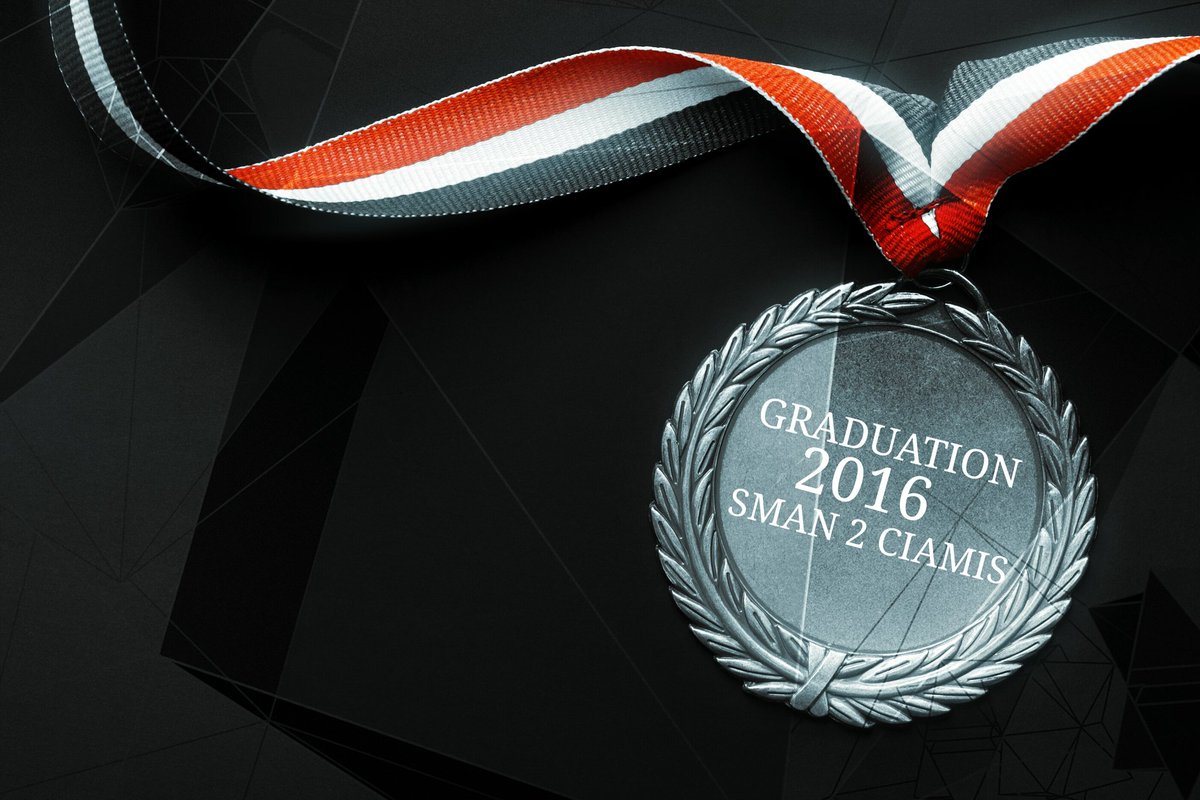 Happy Graduation 2016,semoga seluruh kakak-kakak sukses di masa mendatang dan juga sukses meraih mimpi-mimpi kalian😉