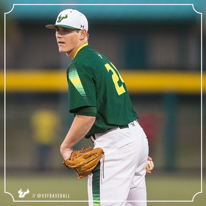 USFBaseball's tweet photo. RHP Michael Clarkson is our starting pitcher tonight at No. 1 Florida. First pitch is coming up at 7pm #BullsUnite https://t.co/ohSYJtGpci