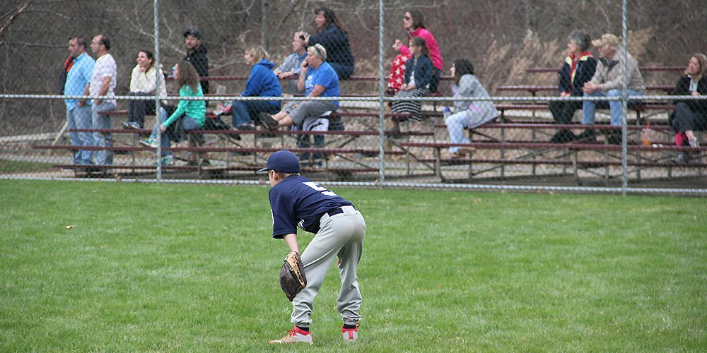 LittleLeague's tweet photo. Dear Little League: An Open Letter from a Parent of a Little Leaguer and Travel Baller https://t.co/ukWAd1j4H8 https://t.co/Y6xT2N53PO