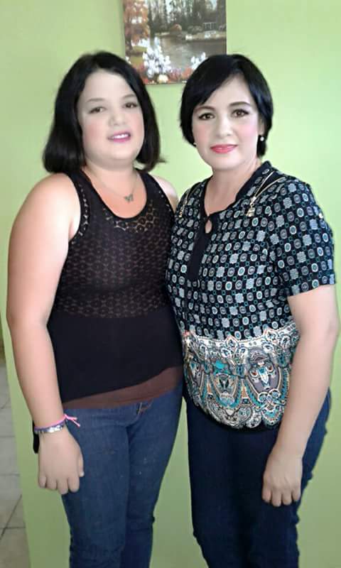 150fernanda's tweet photo. Muchas Felicidades mami hoy en tu dia de las madres :* Te Quiero Mucho!!! https://t.co/G9nonyFyZF