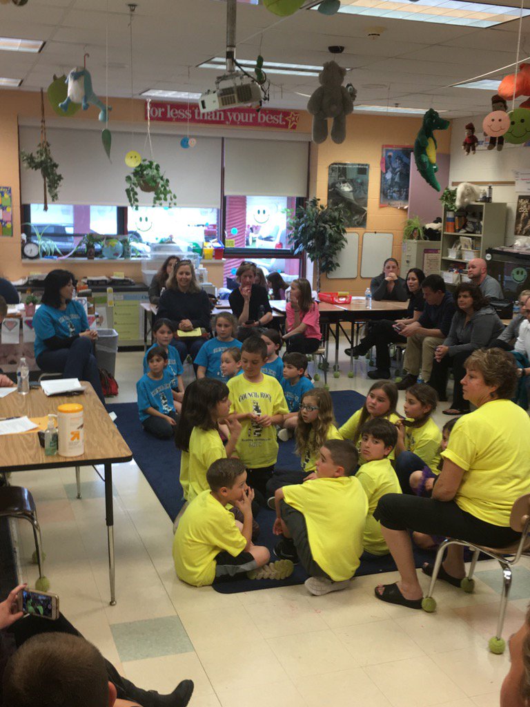 jmac1398's tweet photo. Over 350 students at MMW for Reading Olympics, Jr!  Great evening with our young readers!  Thanks, Dr. Erickson! https://t.co/Bec5MhpdjU