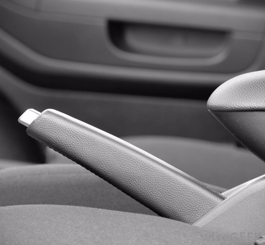 ManassasHyundai's tweet image. Be sure to regularly use your emergency brake (e-brake) to keep it working properly. #CarTips