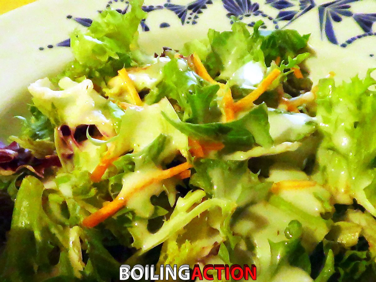 boilingaction's tweet photo. Today a new #boilingaction creation 4u: #green #salad with #yoghurt #sauce #サラダ #Insalata #Salata #沙律 #Ensalada #샐러드 https://t.co/gRv7WSnh3i