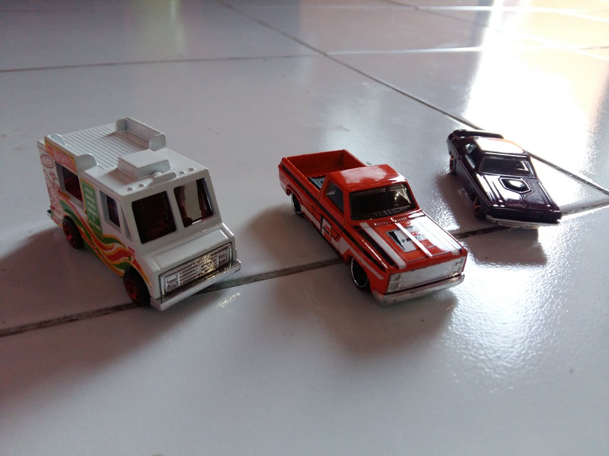 KeiSutanto's tweet photo. Good Morning #HotWheels #BeginWithA #GalaxyA5 #SamsungGalaxy https://t.co/yO1qid9NQI