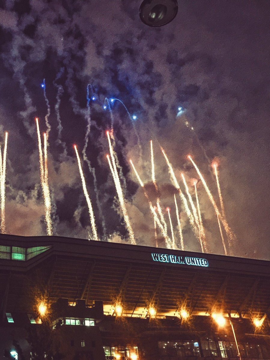 westhamtransfer's tweet photo. Home sweet home https://t.co/QAc2mW3fT9