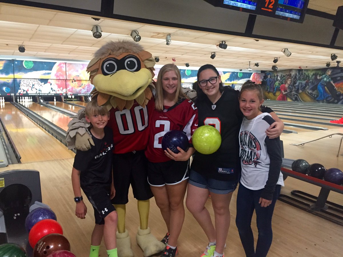 FalconsCR's tweet photo. #RiseUp @AtlantaFalcons @FreddieFalcon @ChallengedChild https://t.co/KfEThrFRez