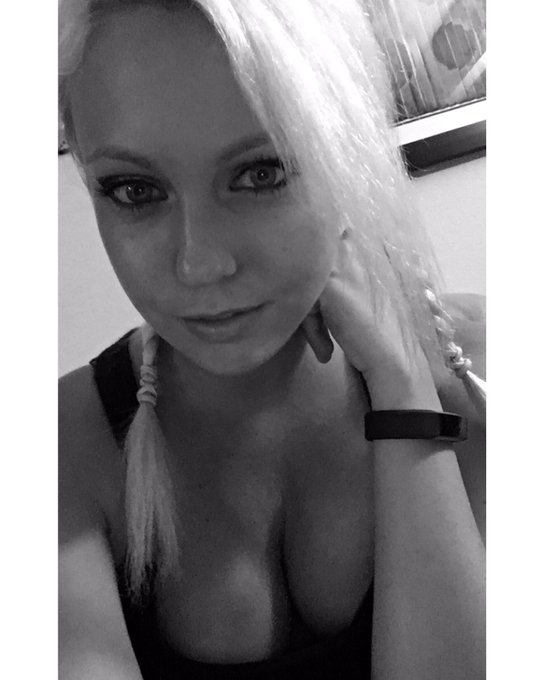 Hi! and thanks! to my new followers ☺️❤️ https://t.co/tM20P0COHu<a href="/tag/shudder"class="tags"><span>#shudder</span></a><a href="/tag/joebob"class="tags"><span>#joebob</span></a><a href="/tag/thelastdrivein"class="tags"><span>#thelastdrivein</span></a><a href="/tag/joebobbrigg"class="tags"><span>#joebobbrigg</span></a>