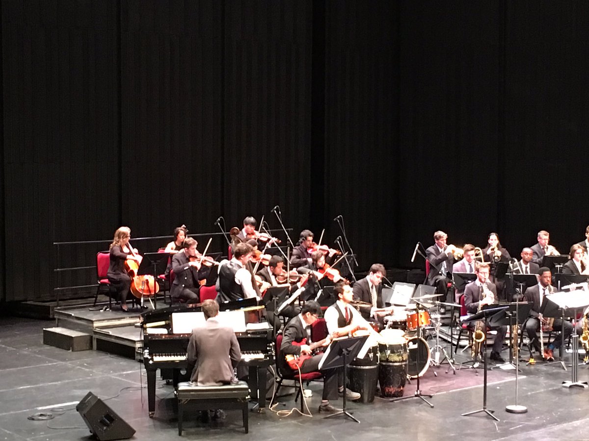 HumberMusic's tweet image. The Humber Studio Jazz Ensemble complete with strings and vocals #MFC2016 #HumberMusicLive