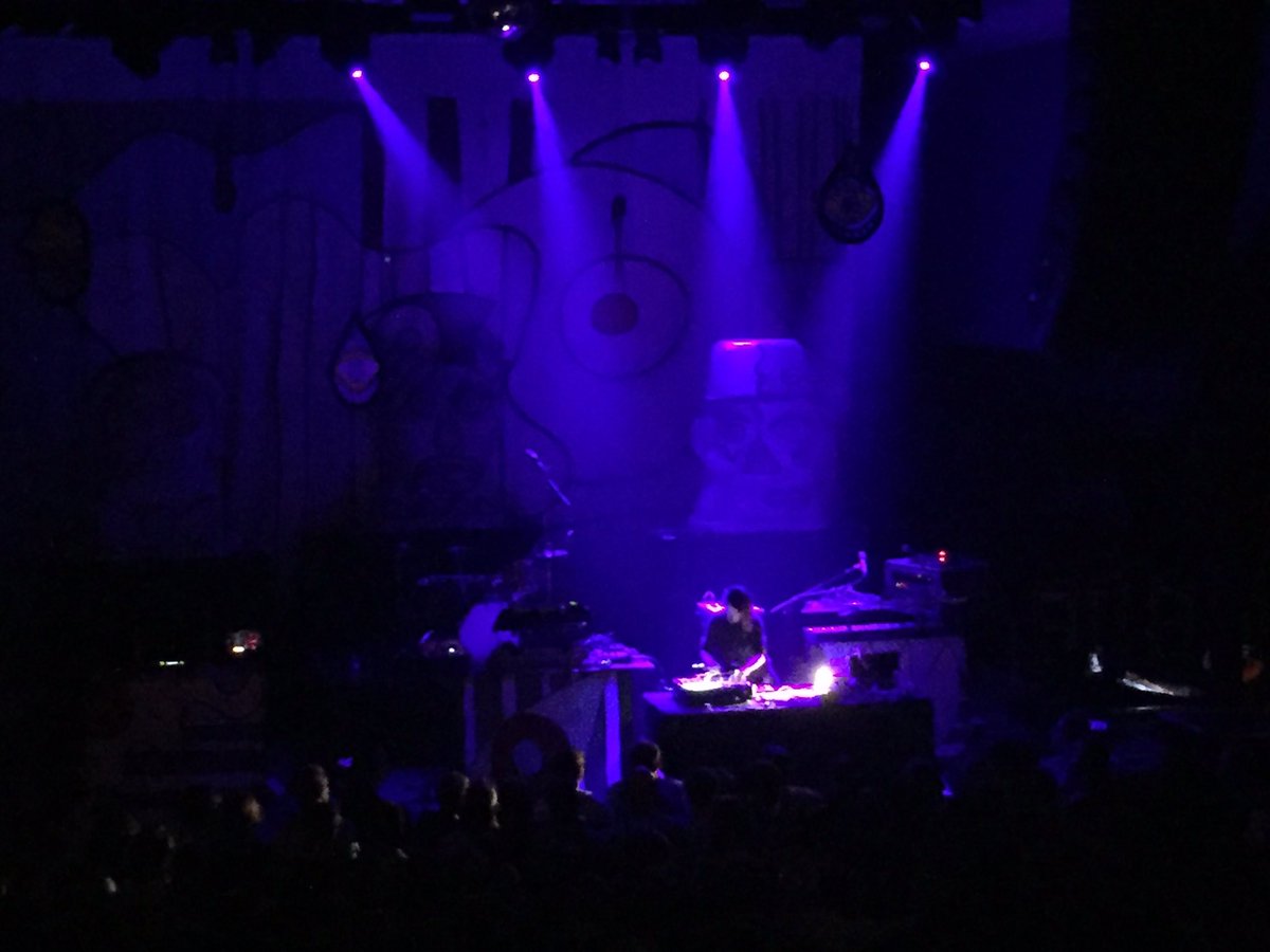 930Club's tweet photo. .@KaitlynAurelia, the one-woman show: #AC930 https://t.co/VHNdTXYqtK