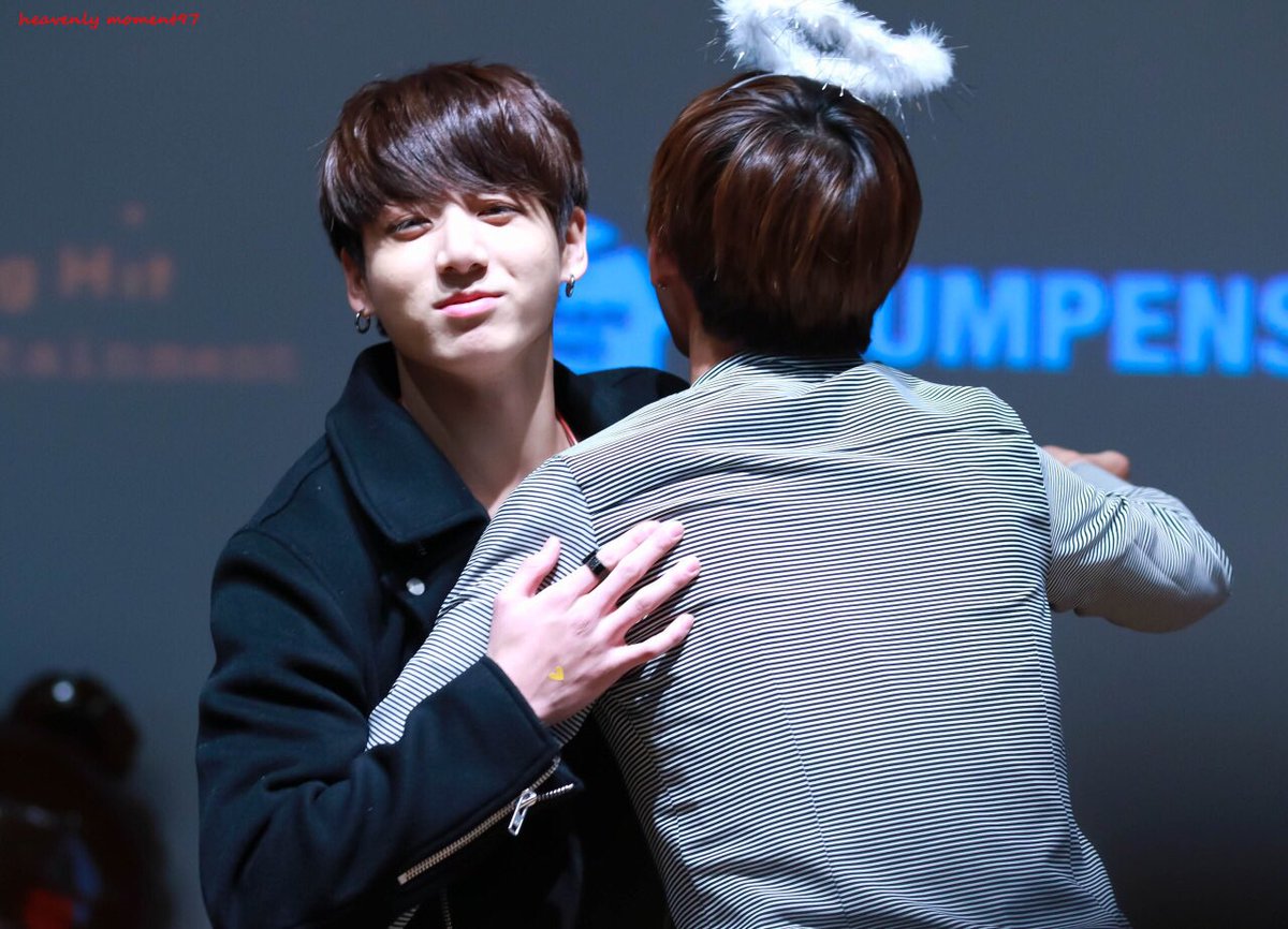 TAEKOOKPlCS's tweet photo. https://t.co/2ZPVC1Ed26
