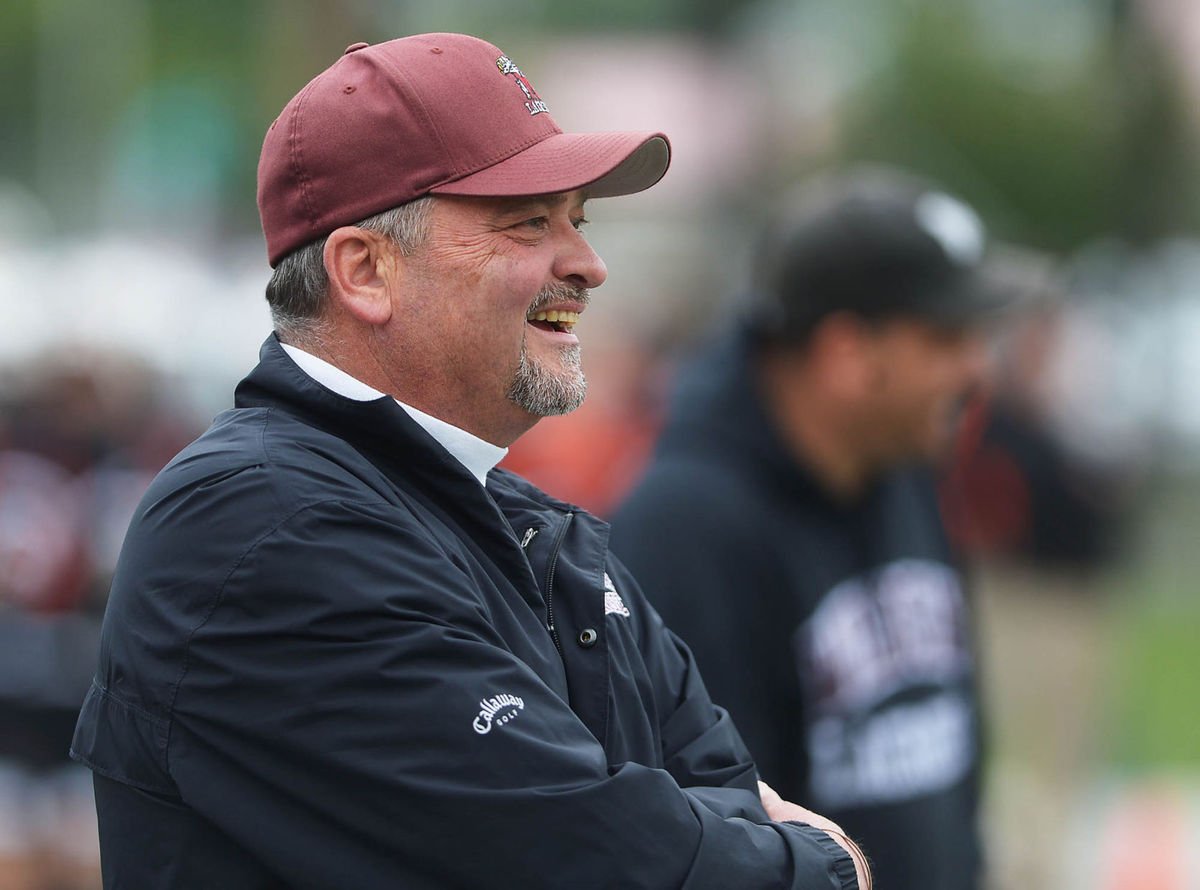 Clink_Sports's tweet photo. BOYS LAX: @GoMechanicsburg says farewell to coach Scott Brisbane,  seniors, by @MalloryMerda https://t.co/UsY5zQIA50 https://t.co/JO2ulKLbZT