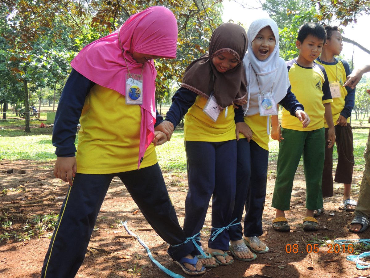 Wide Game Pos 3,Kekompakan.. Persami MI. Al-Khairiyah <a href="/pramukaupdate/">Pramuka Update</a> <a href="/dkcjees/">DKC Jakarta Selatan</a> <a href="/dkd_dki/">DKD DKI JAKARTA</a> <a href="/kwarnas/">Joulette</a>