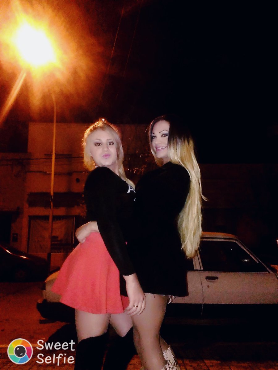 vikibuzzo's tweet image. Del finde