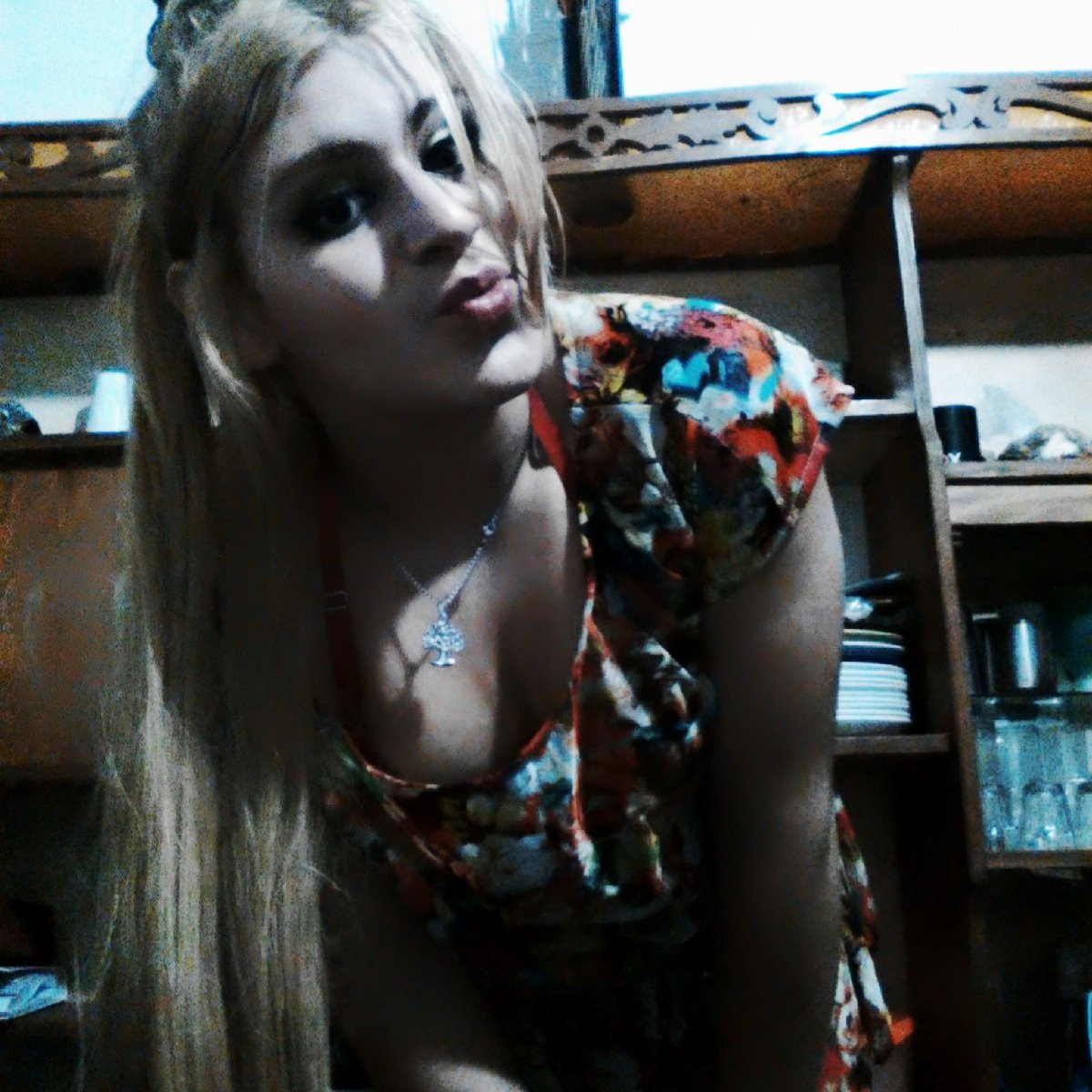 vikibuzzo's tweet image. Del finde