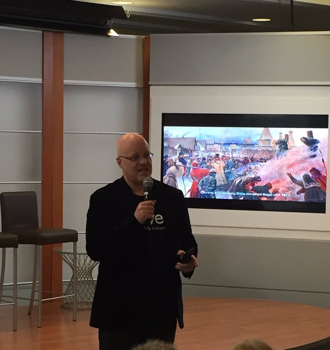 Alyssondo's tweet image. Listening to @brettking talking about disruptive technology #SAPStartUp