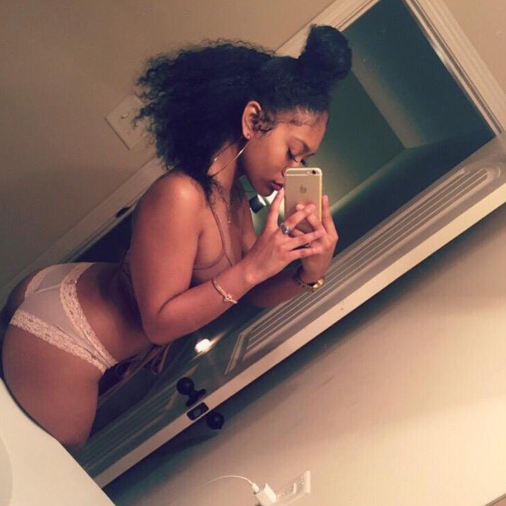 JasthepIug's tweet photo. #fatpussytwitter #Shortgirltwitter #thickgirltwitter 😜❤️👑 https://t.co/60JWZrDaJv