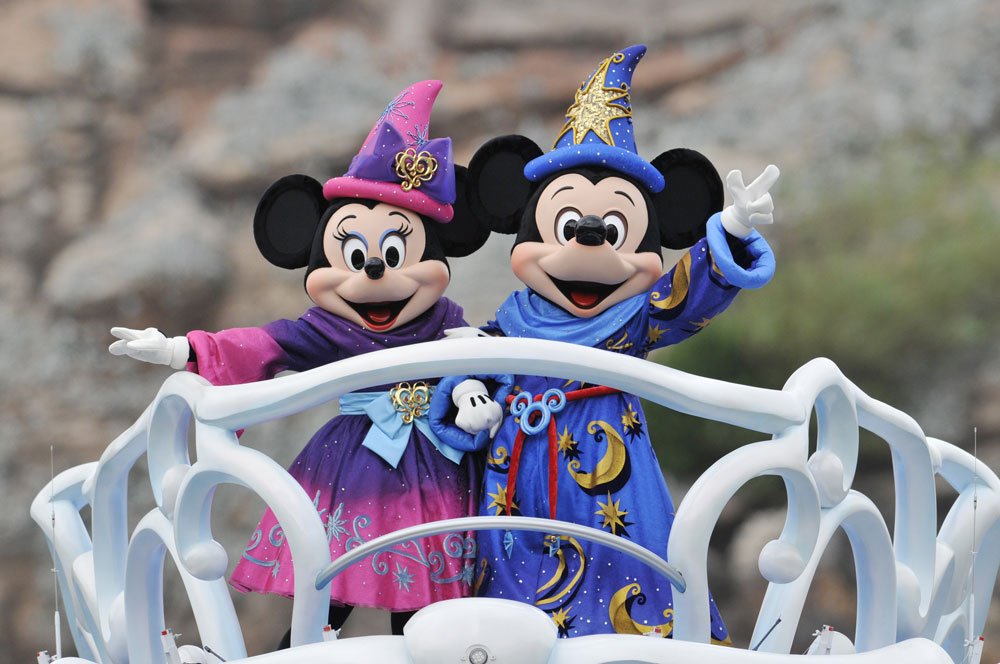 ディズニー スタジオ 東京ディズニーシー 開園15周年記念 東京ディズニーシー ザ ベスト コンプリートbox ノーカット版 ブルーレイ Dvdが7月日発売決定 T Co Uslk5wzyfu