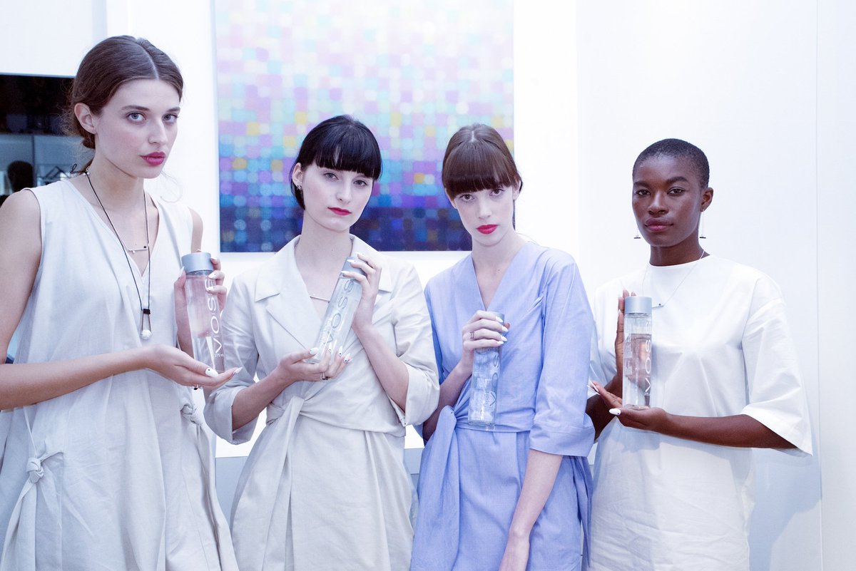 SOLUTION // Gary Bigeni Resort 17 Showcase
Love &amp; thanks to VOSS Water Australia for keeping us fresh ❤️
📷 <a href="/rayranoa/">Ray Ranoa</a>