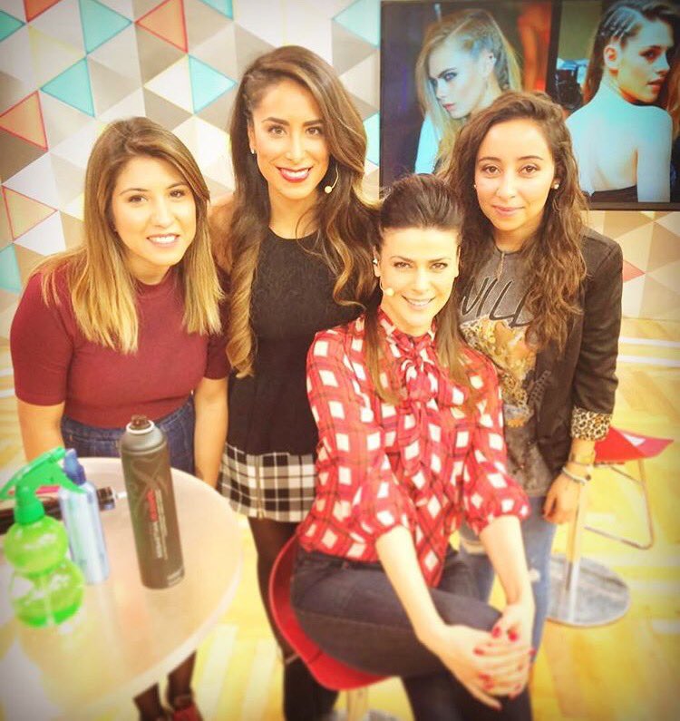 Las Guapas en <a href="/Bienvenidos13/">Bienvenidos13</a> <a href="/CocaOyarce/">Coca Oyarce</a> <a href="/NourOsorio/">Nour Chomali Osorio</a> <a href="/FerEmife/">karlita</a> Todos los martes Tips tendencias y más de peluquería