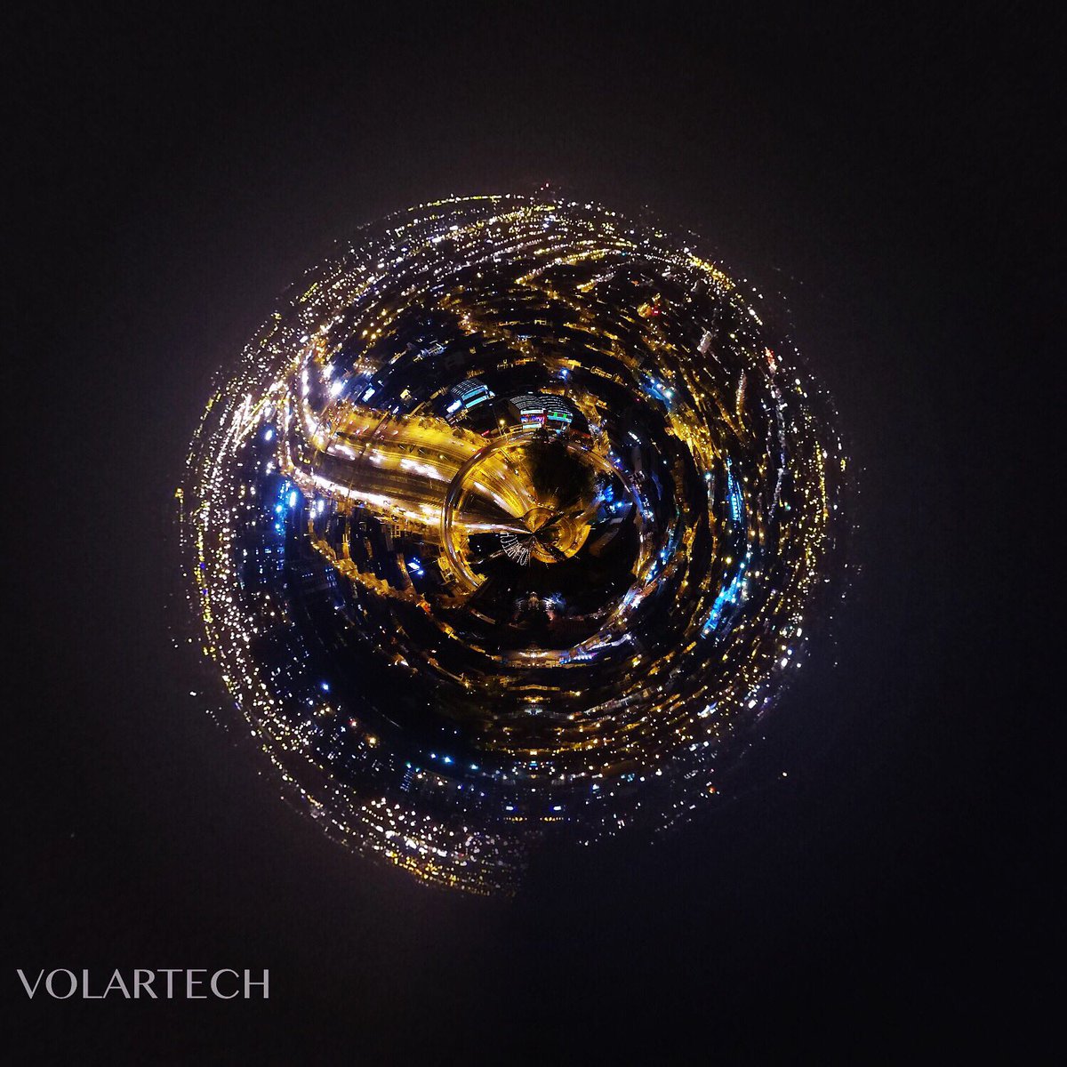 Volartech_Col's tweet photo. Goodnight#bogota 🌚
#volartech @BogotaEsNuestra @AlcaldiaBogota @idubogota @camaradelainfra #DJI #aerialphotographs https://t.co/nr7UCY5Dob