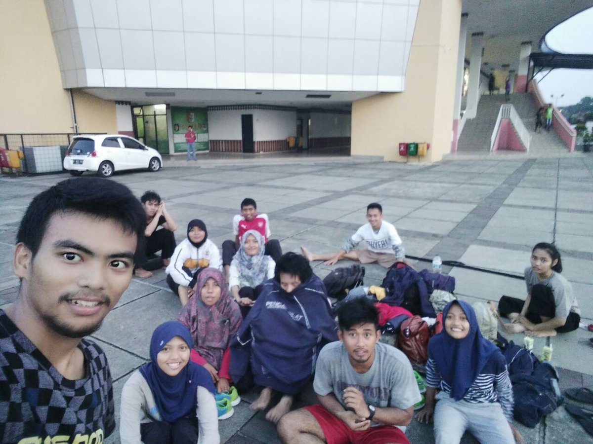 MerpatiPutihUGM's tweet photo. Tim Silat UGM (PD,PSHT,MP) mengikuti Invitasi mahasiswa DKI Jakarta 2016 di GOR Ciracas JakTim. Semangaat gaes!! https://t.co/76RYtlCBwB