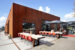 KPMG na excuses om ‘no show’ weer welkom bij restaurant dlvr.it/LH9Bpw