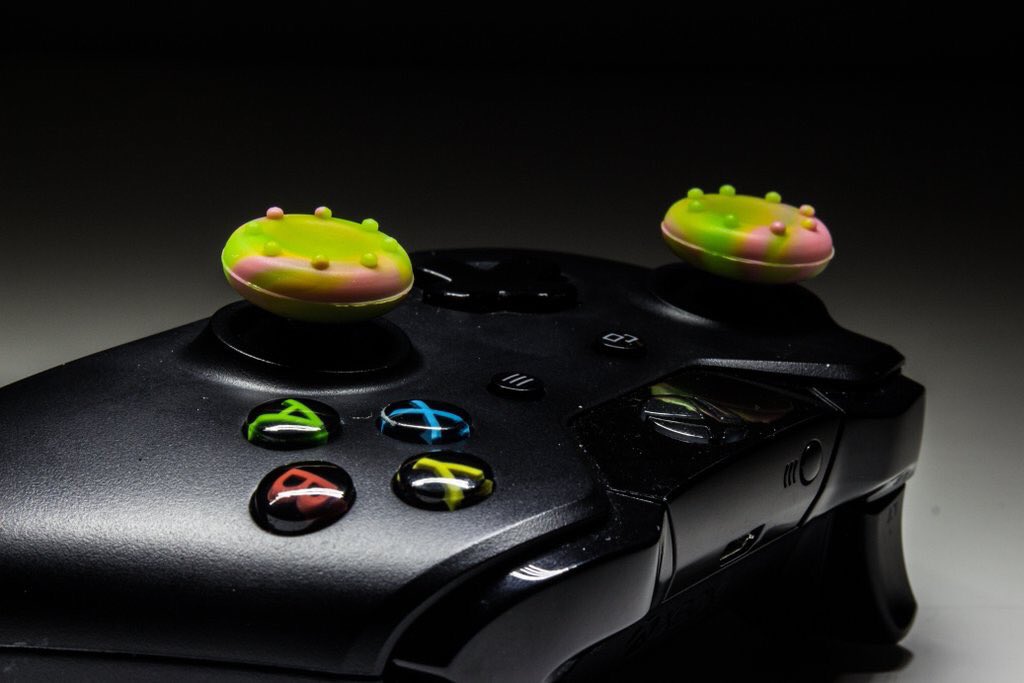 FatalGrips's tweet photo. When the perfect kill is make or break, the Pink/Green Concave Grips is the game changer.

https://t.co/ag4uANqDs2 https://t.co/i0joMZZVK4