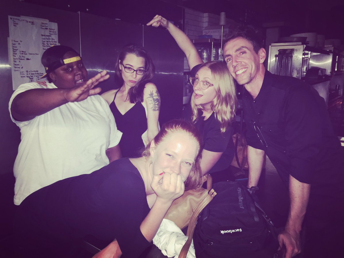 FloraRestaurant's tweet image. Flora is hiring! Looking 4 a part time floor manager to join the team! Email resumes to foh1900@gmail.com #hiring