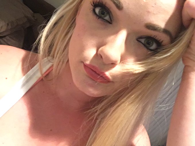 Some people think I'm not real because of the way my face looks https://t.co/HZAYp84kct<a href="/tag/onmyface"class="tags"><span>#onmyface</span></a>