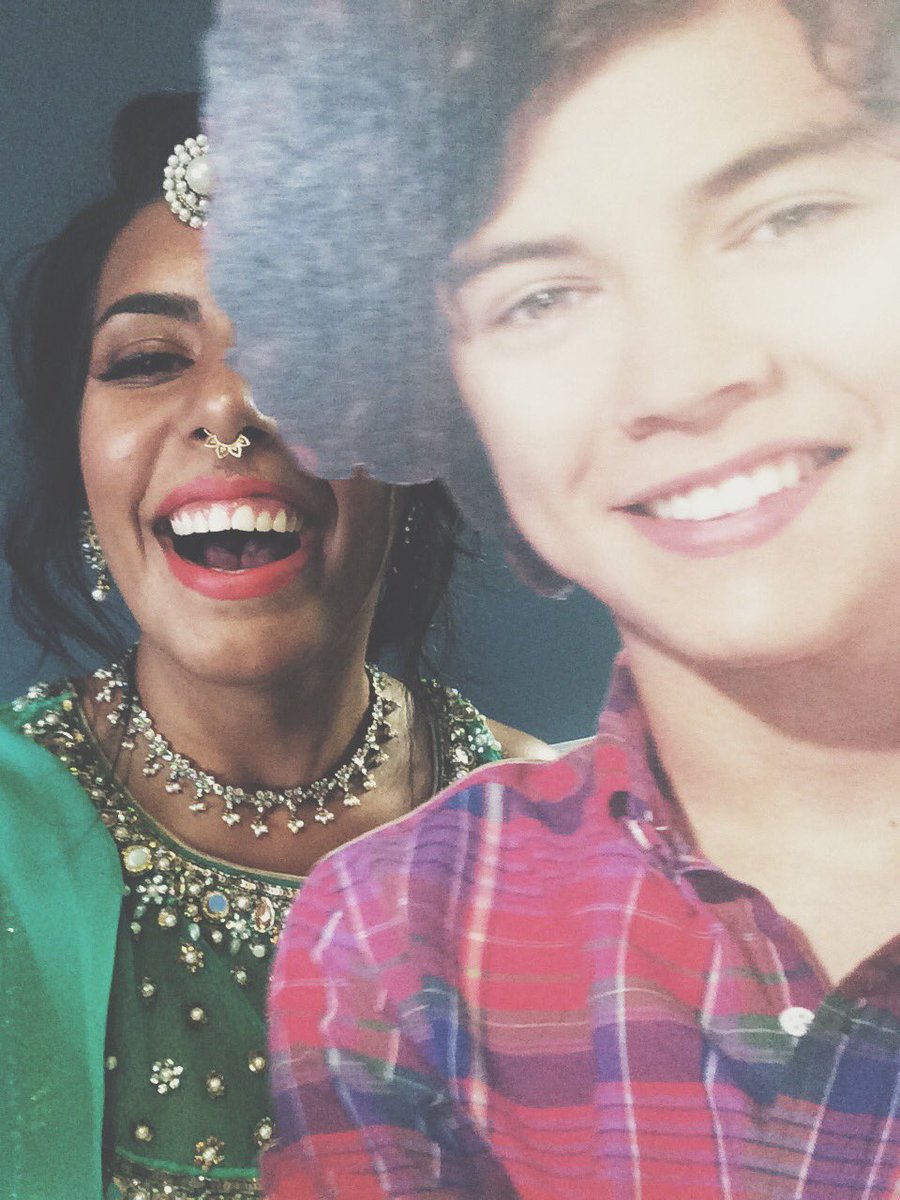 coconutxqueen's tweet photo. #curryscentedbitch and harry's lovin it 💅🏾💅🏾 https://t.co/85Nn63c8OU